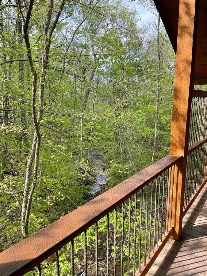 Cricket Hill Treehouse B By Amish Country Lodging Millersburg Luaran gambar